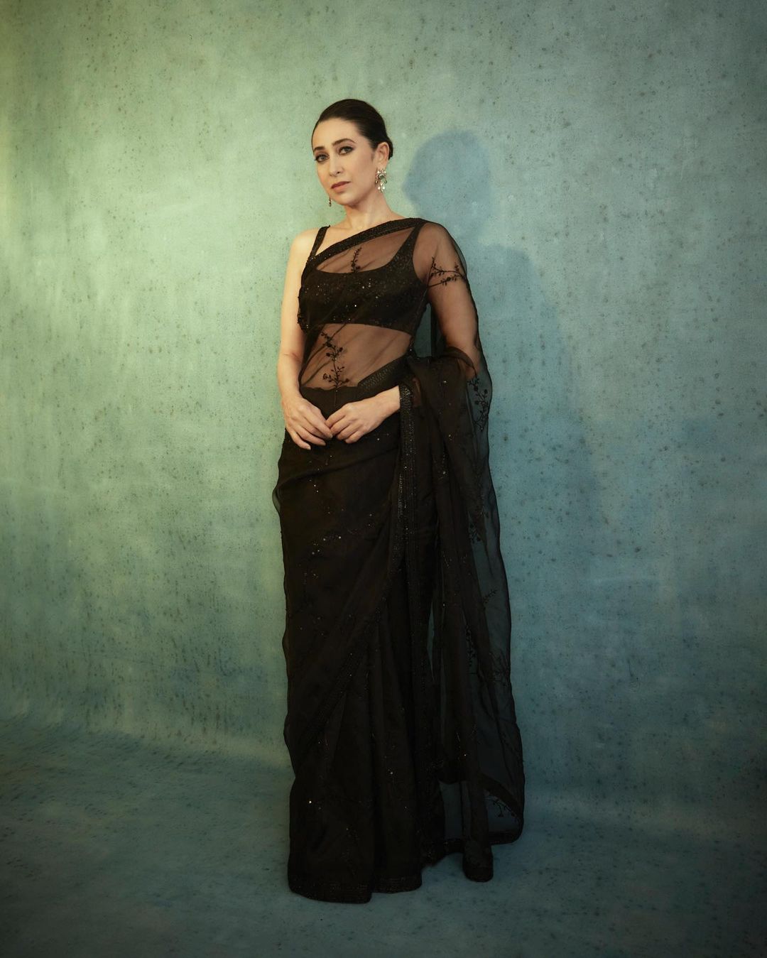 Black Saree In Organza Silk With Embroidery Work