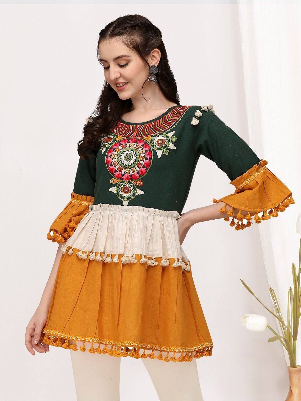 Green Kurti In Slub Cotton With Embroidery Work