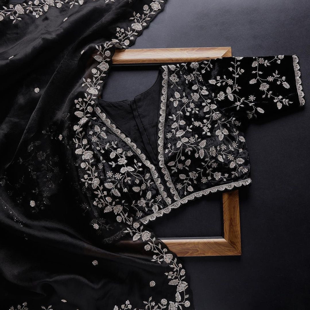 Black Saree In Organza Silk With Embroidery Work