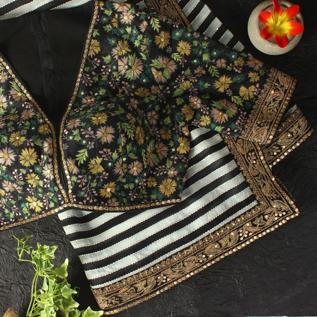 Black White Saree In 60 GM Georgette With Digital Print