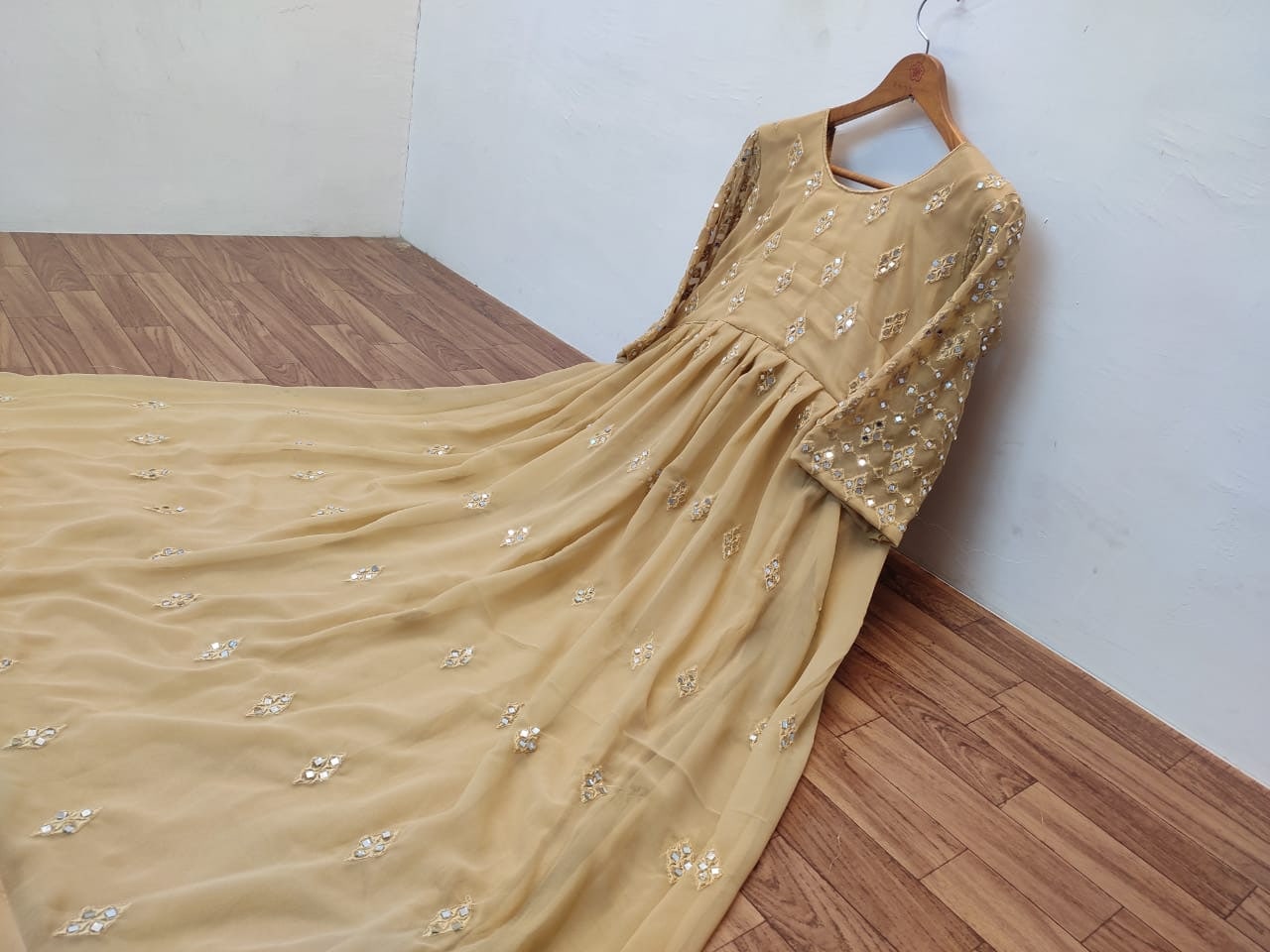 Gown In Georgette Silk With Embroidery Work