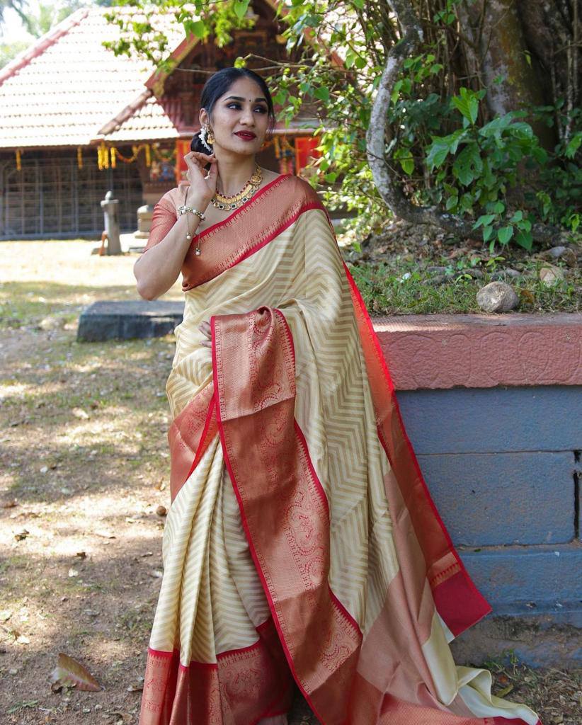 Cream Lichi Silk Banarasi Saree With Blouse