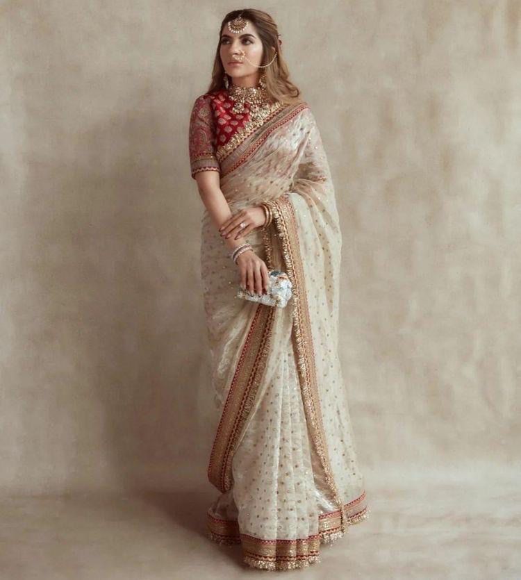 Cream Saree In Organza Silk With Embroidery Work