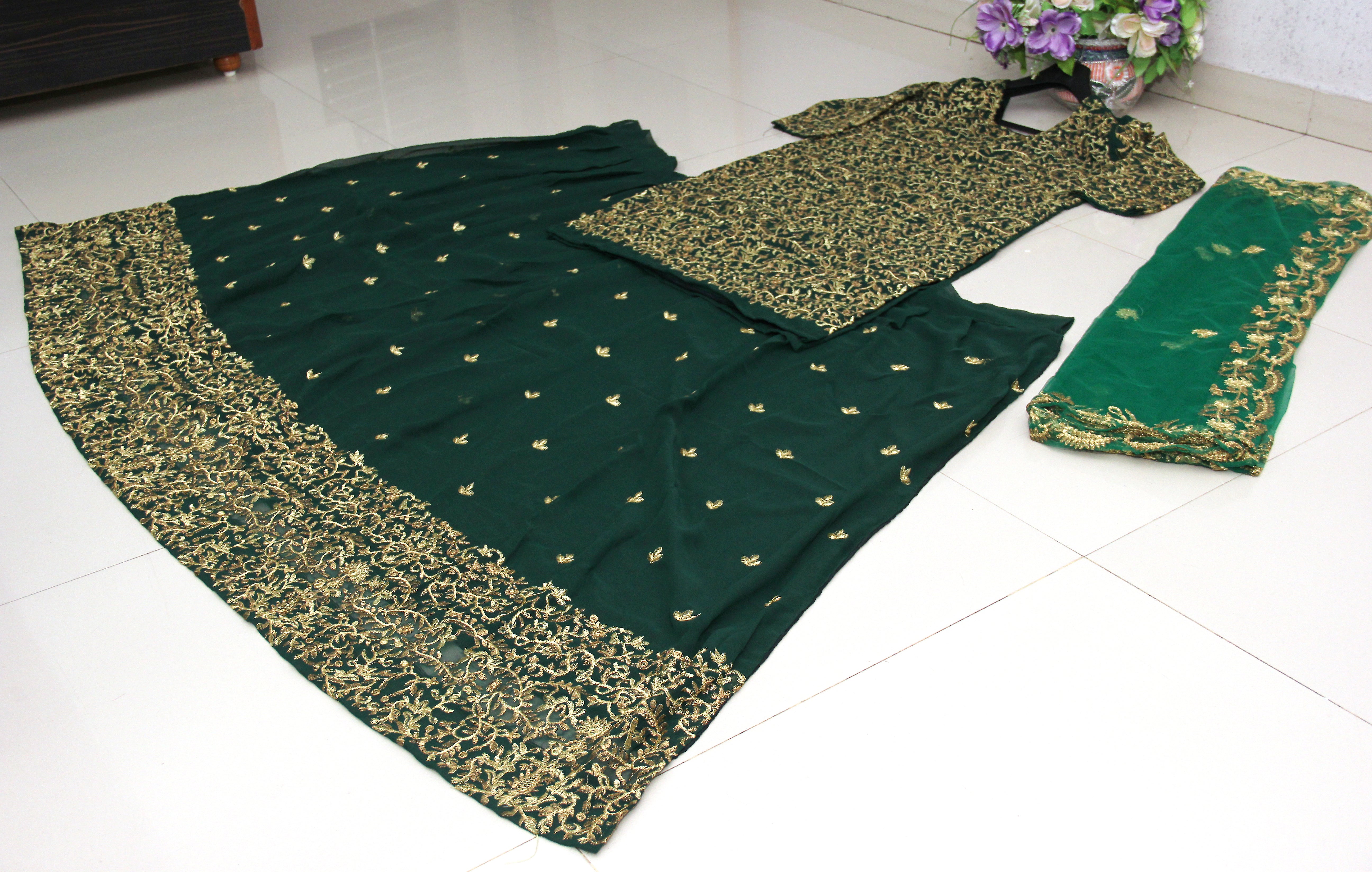 Dark Green Lehenga Choli In Georgette Silk With Thread Work