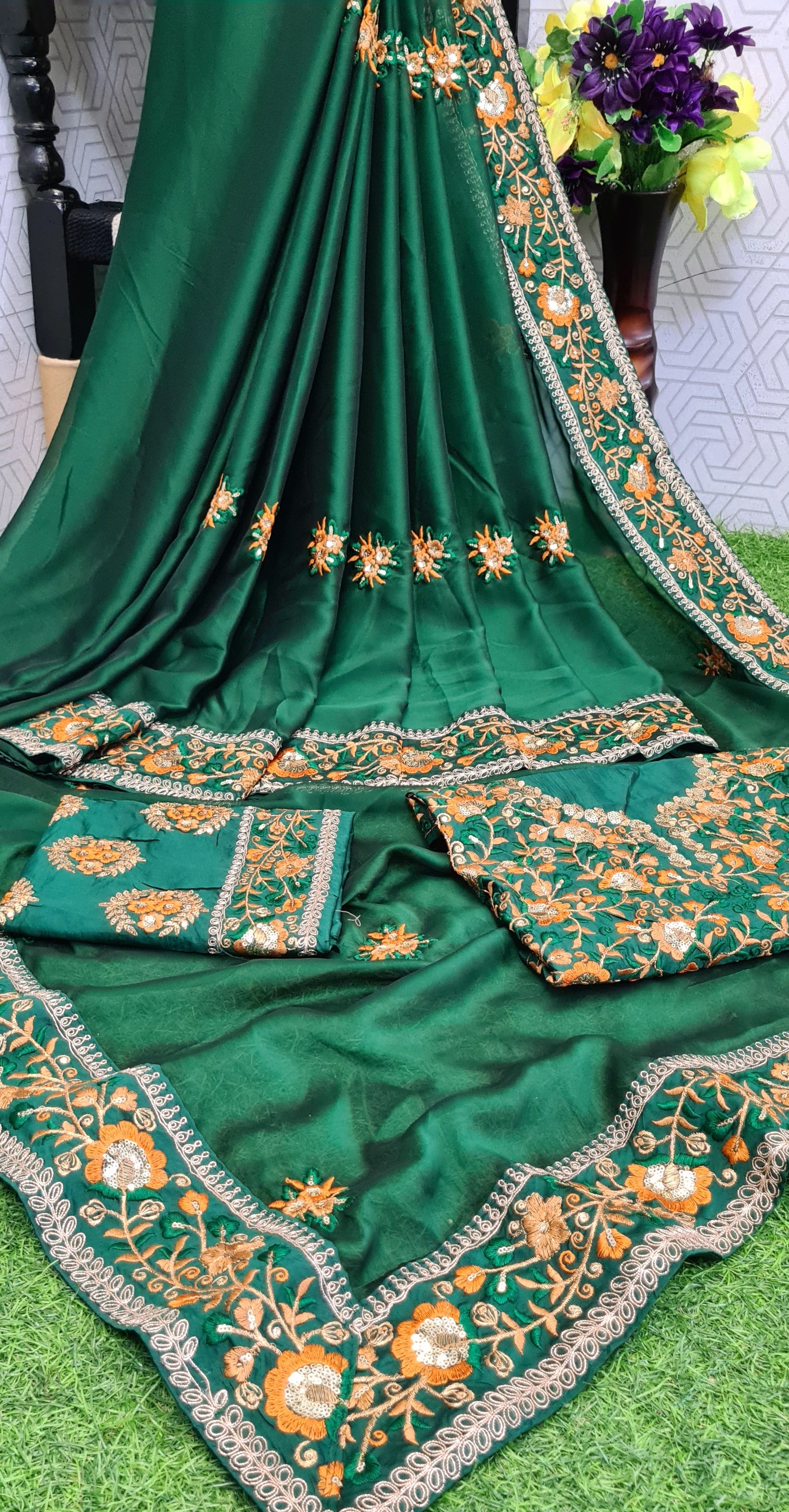 Dark Green Saree In Rangoli Georgette Silk With Fancy Thread Work