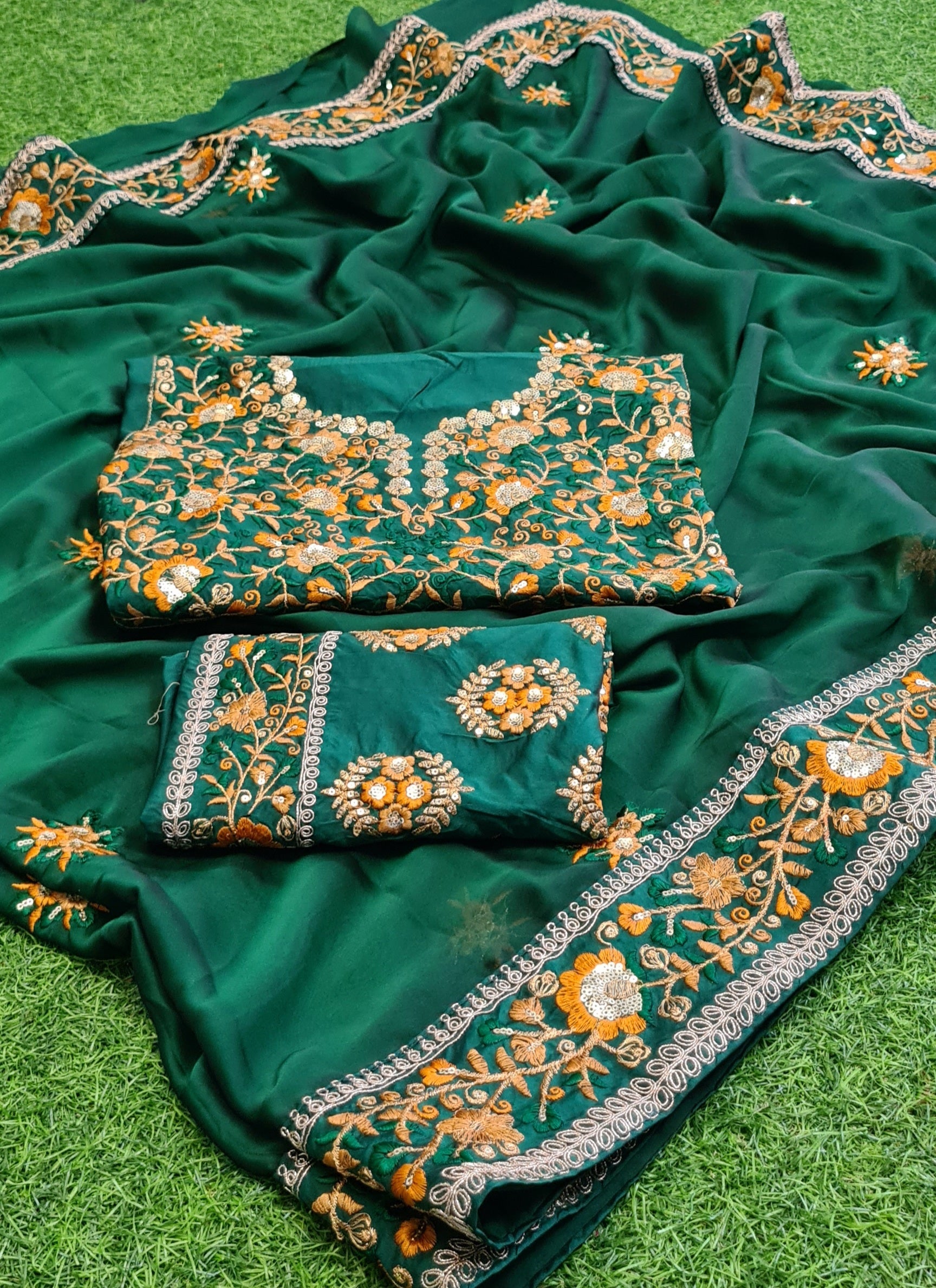 Dark Green Saree In Rangoli Georgette Silk With Fancy Thread Work