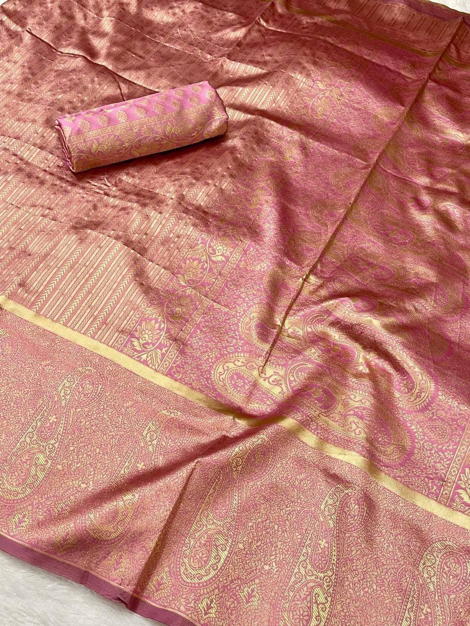 Florid Pink Lichi Silk Banarasi Saree With Blouse