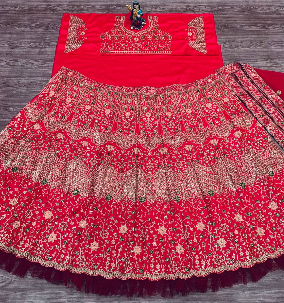 Gajri Lehenga Choli In Malai Silk With Embroidery Work