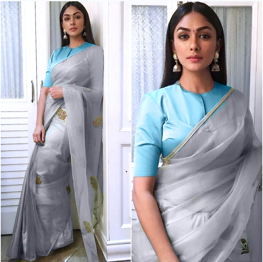 Gray Saree In Organza Silk With Thread Work