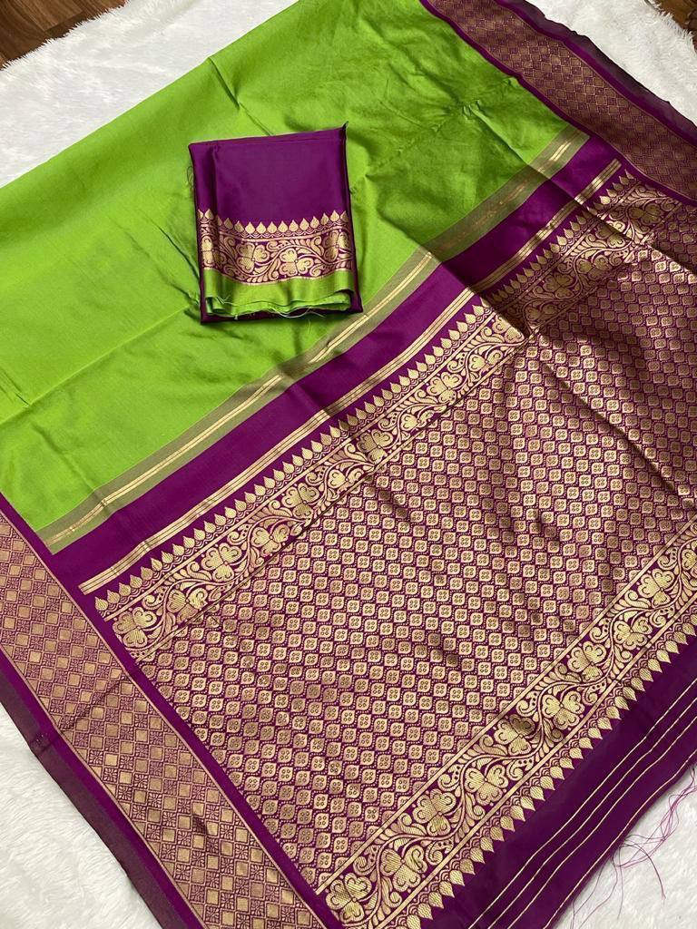 Green Kanchipuram Silk Banarasi Saree With Blouse