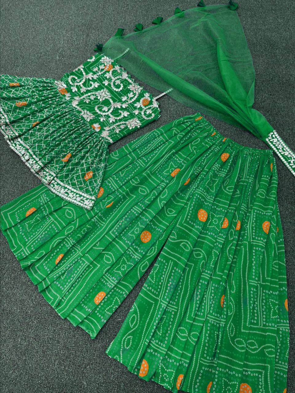 Green Salwar Suit In Heavy Fox Georgette With Fancy Digital Print