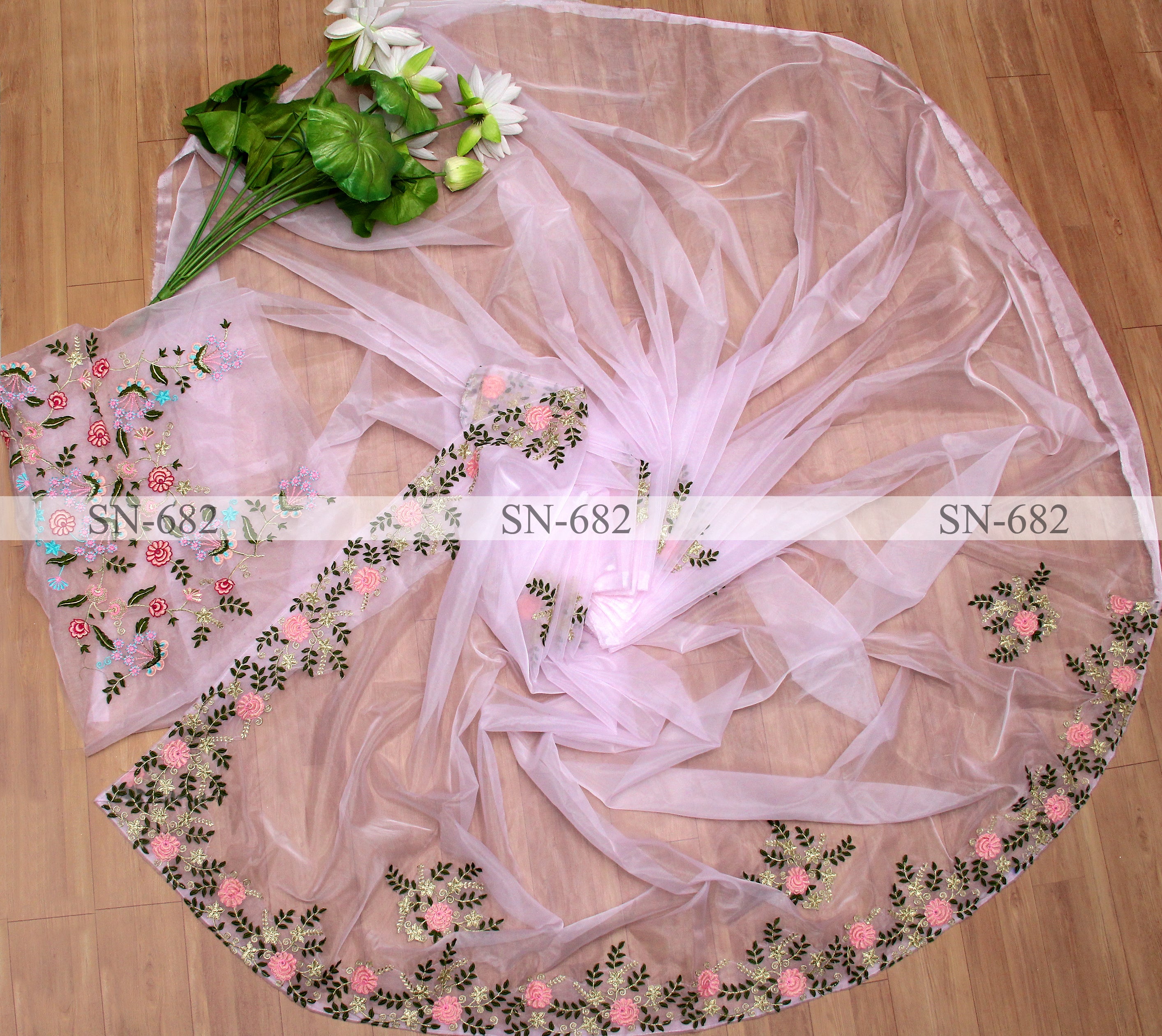 Light Pink Saree In Organza Silk With Fancy Thread Work