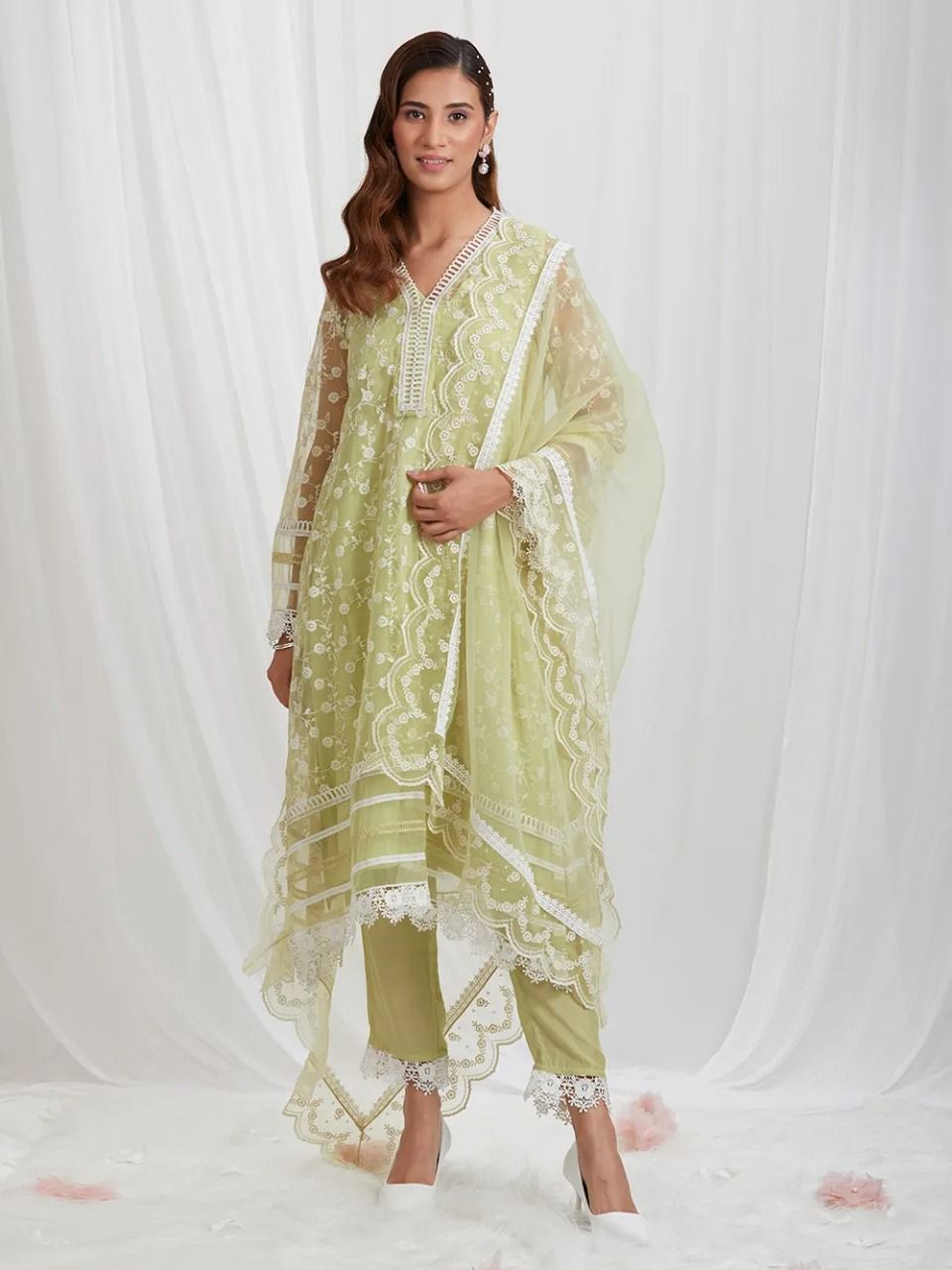 Pista Salwar Suit In Organza Silk With Thread Work