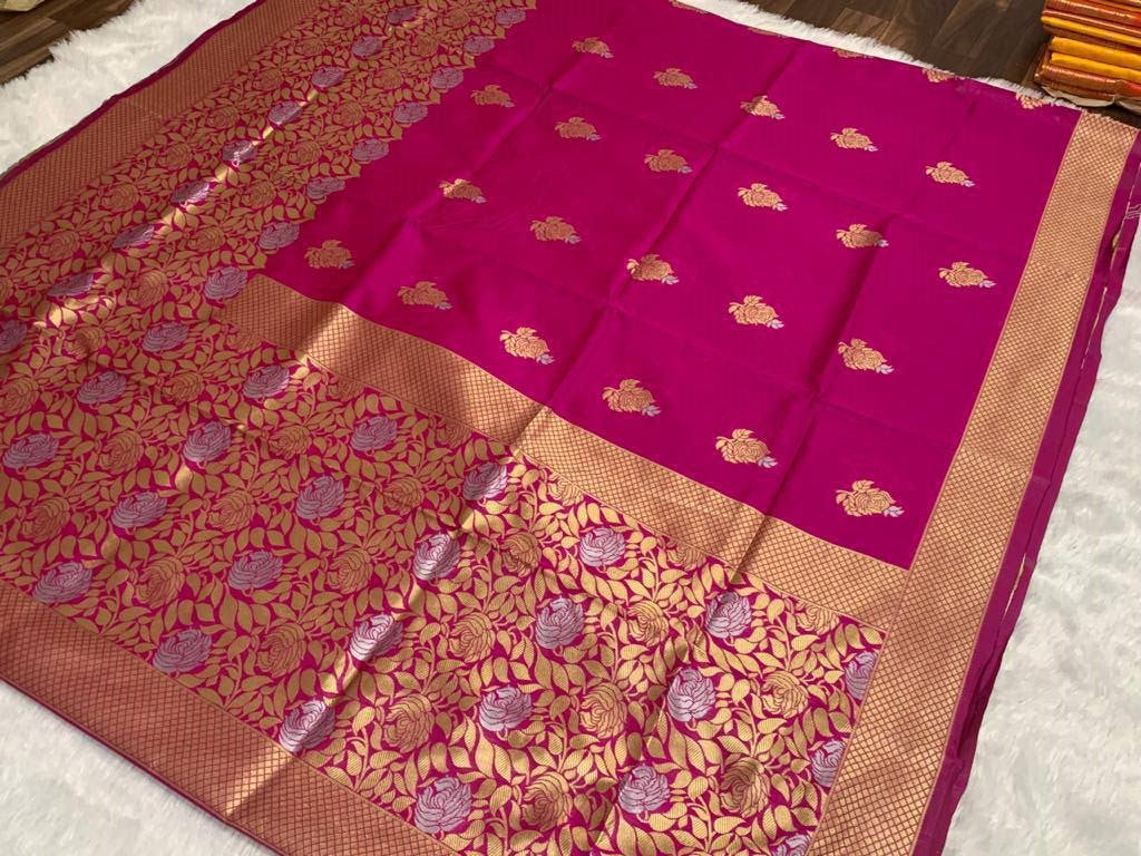 Magenta Lichi Silk Wedding Wear Saree With Blouse