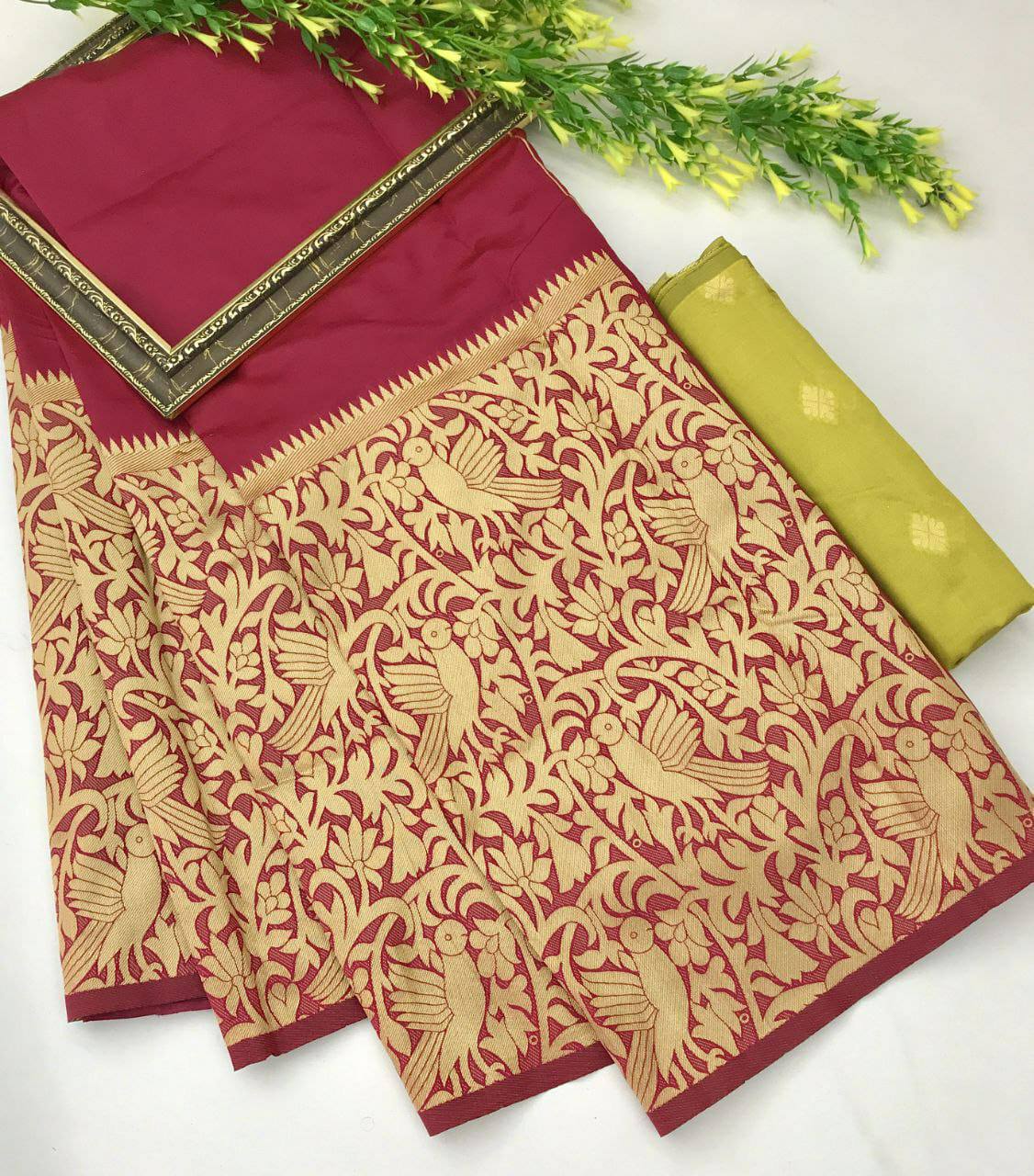 Maroon Lichi Silk Banarasi Saree With Blouse