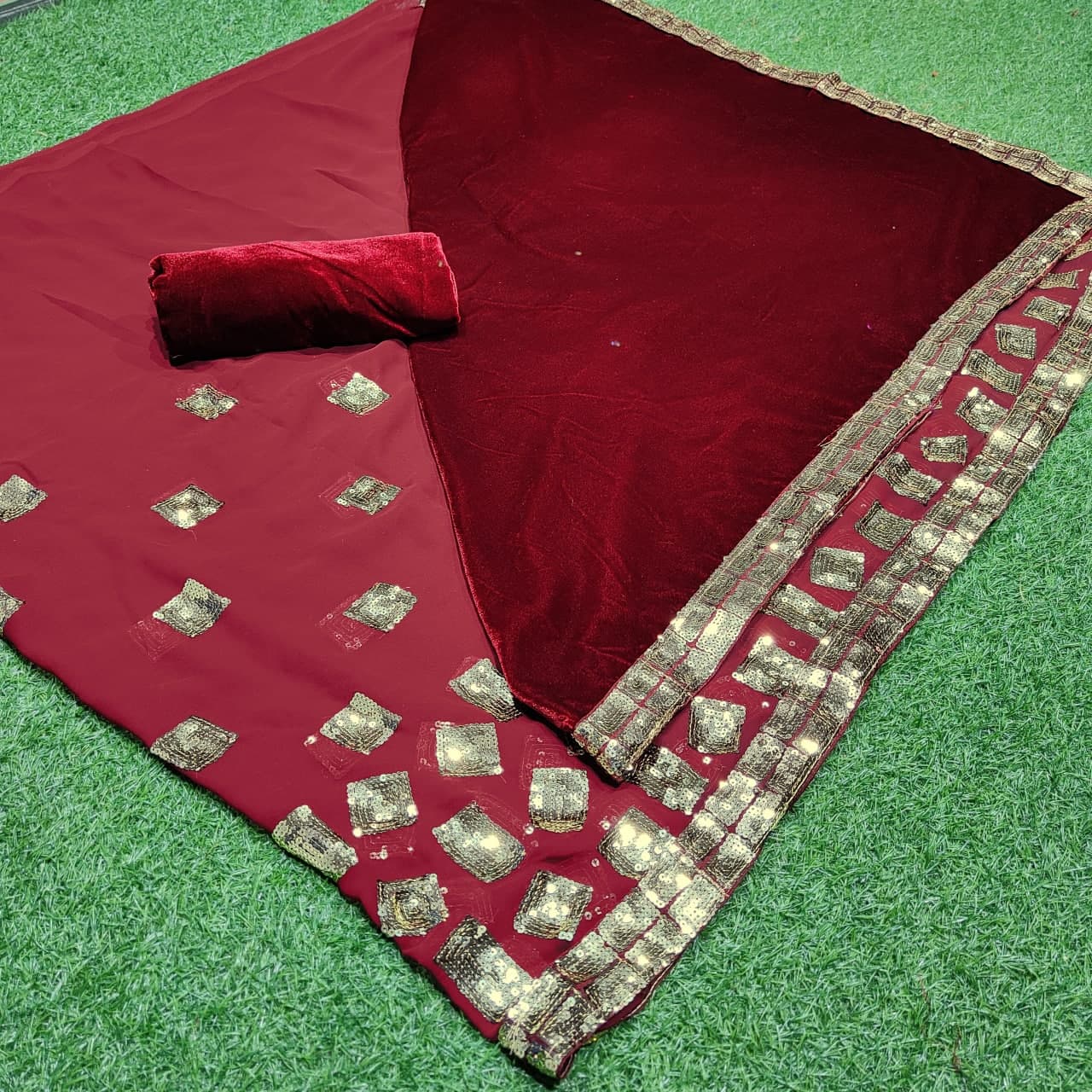 Maroon Saree In Velvet With Sequence Work