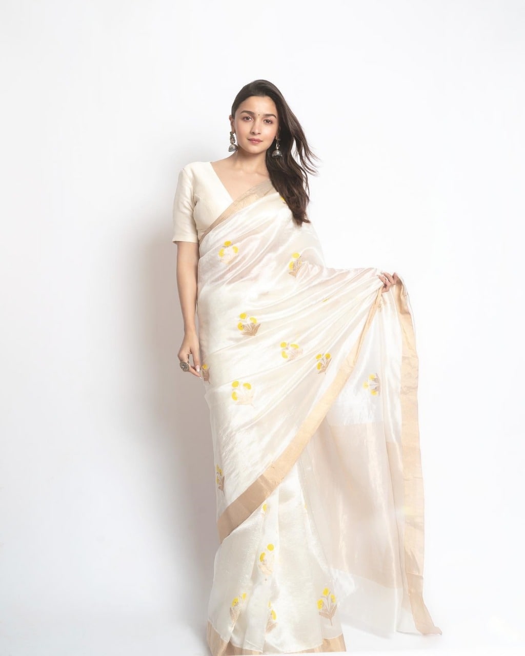 Off White Saree In Crape With Embroidery Work