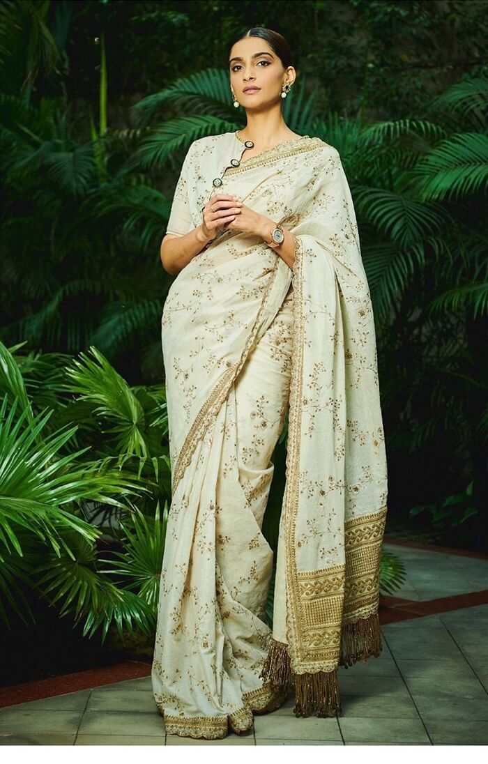 Off White Saree In Georgette Bember With Thread Work