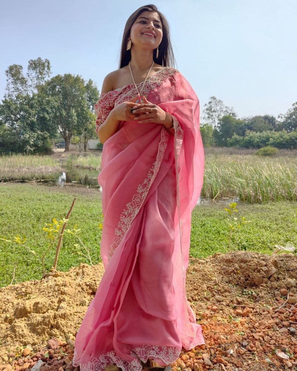 Pink Saree In Soft Organza With Cut Pallu Embroidery Multi Work