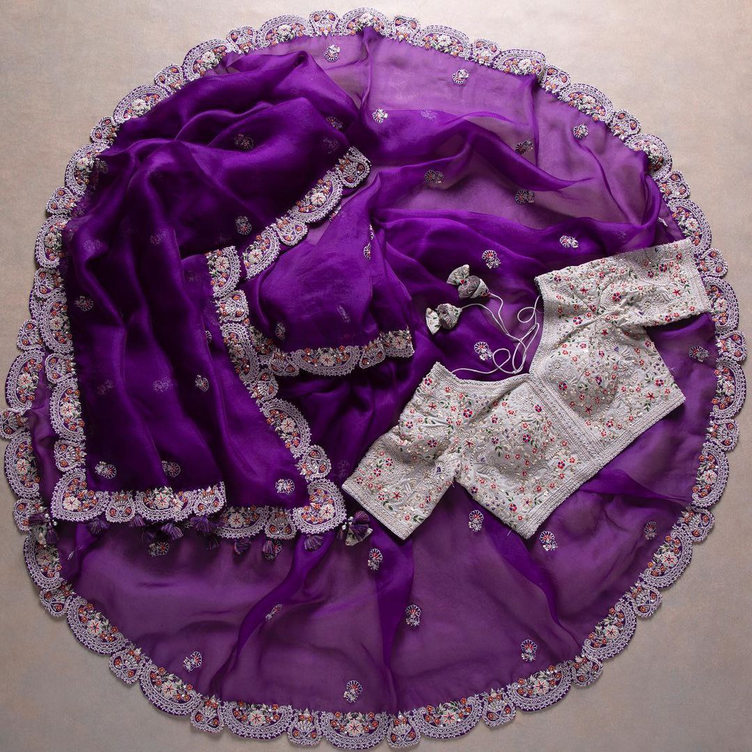 Purple Saree In Organza Silk With Embroidery Work