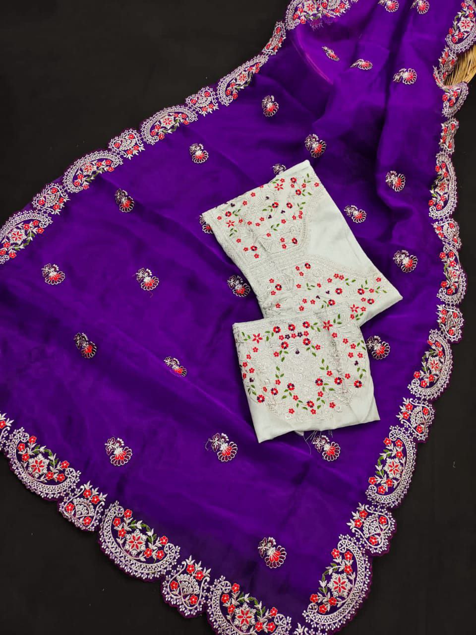 Purple Saree In Organza Silk With Embroidery Work