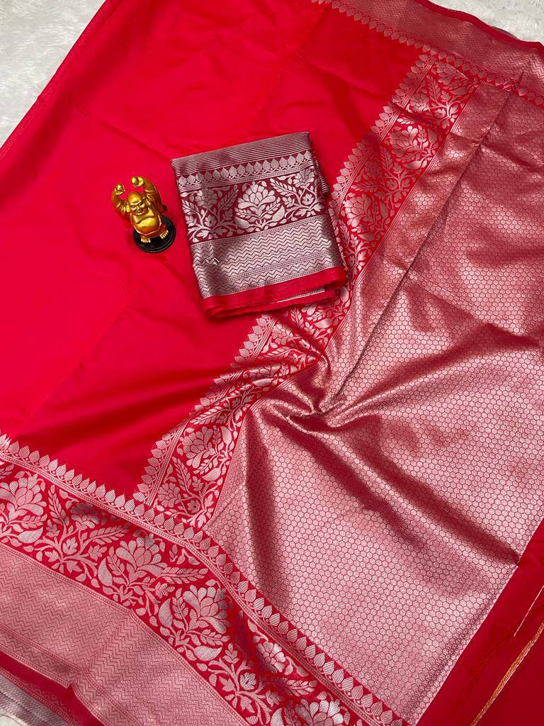 Red Lichi Silk Banarasi Saree With Blouse