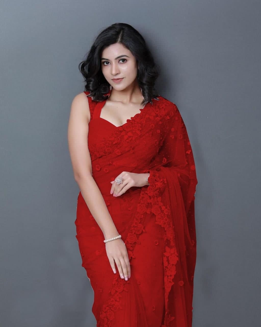 Red Saree In Organza Silk With Thread Work