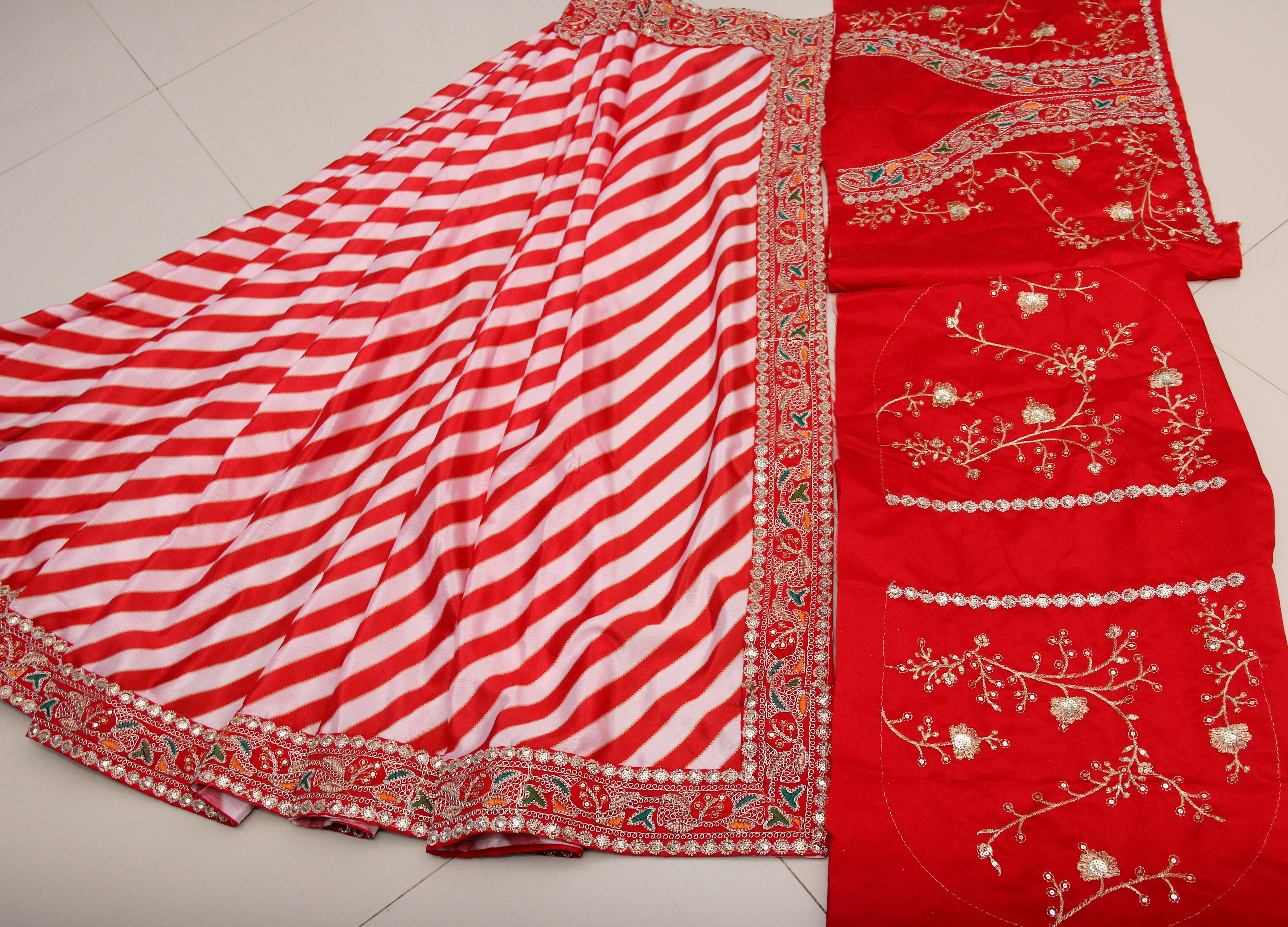 Red White Saree In Chinon Silk With Digital Print