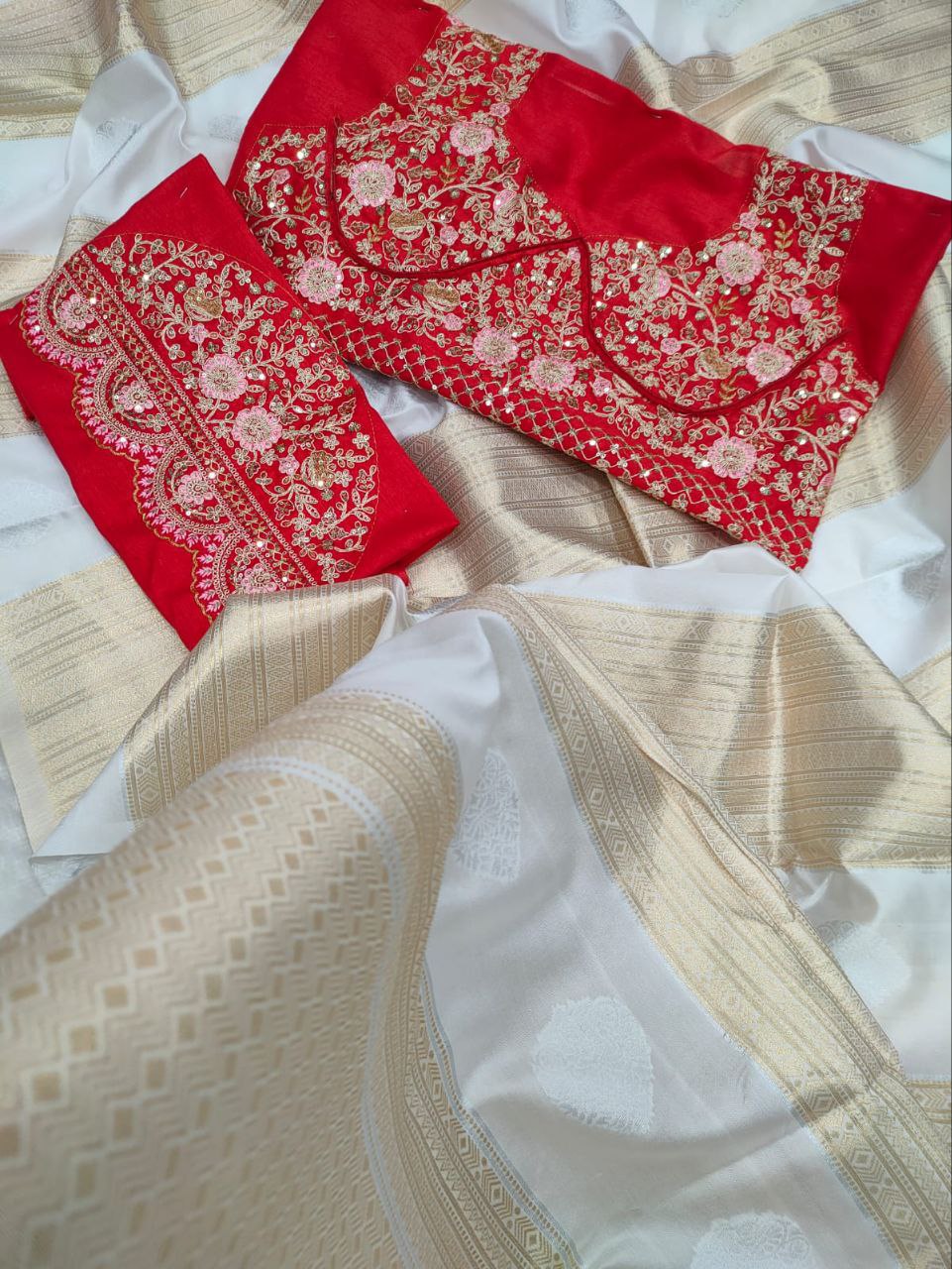 White Saree  In Banarasi Silk Plain