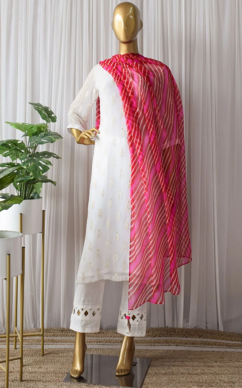 White Salwar Suit In Georgette Silk With Thread Work