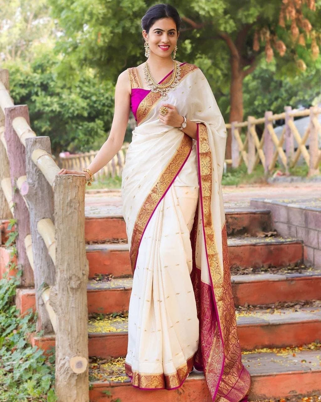 White Lichi Silk Banarasi Saree With Blouse