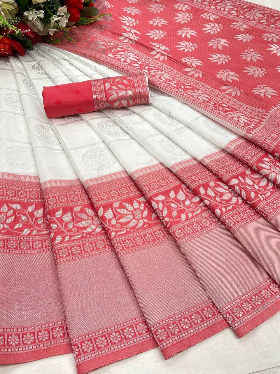 White Lichi Silk Banarasi Saree With Blouse