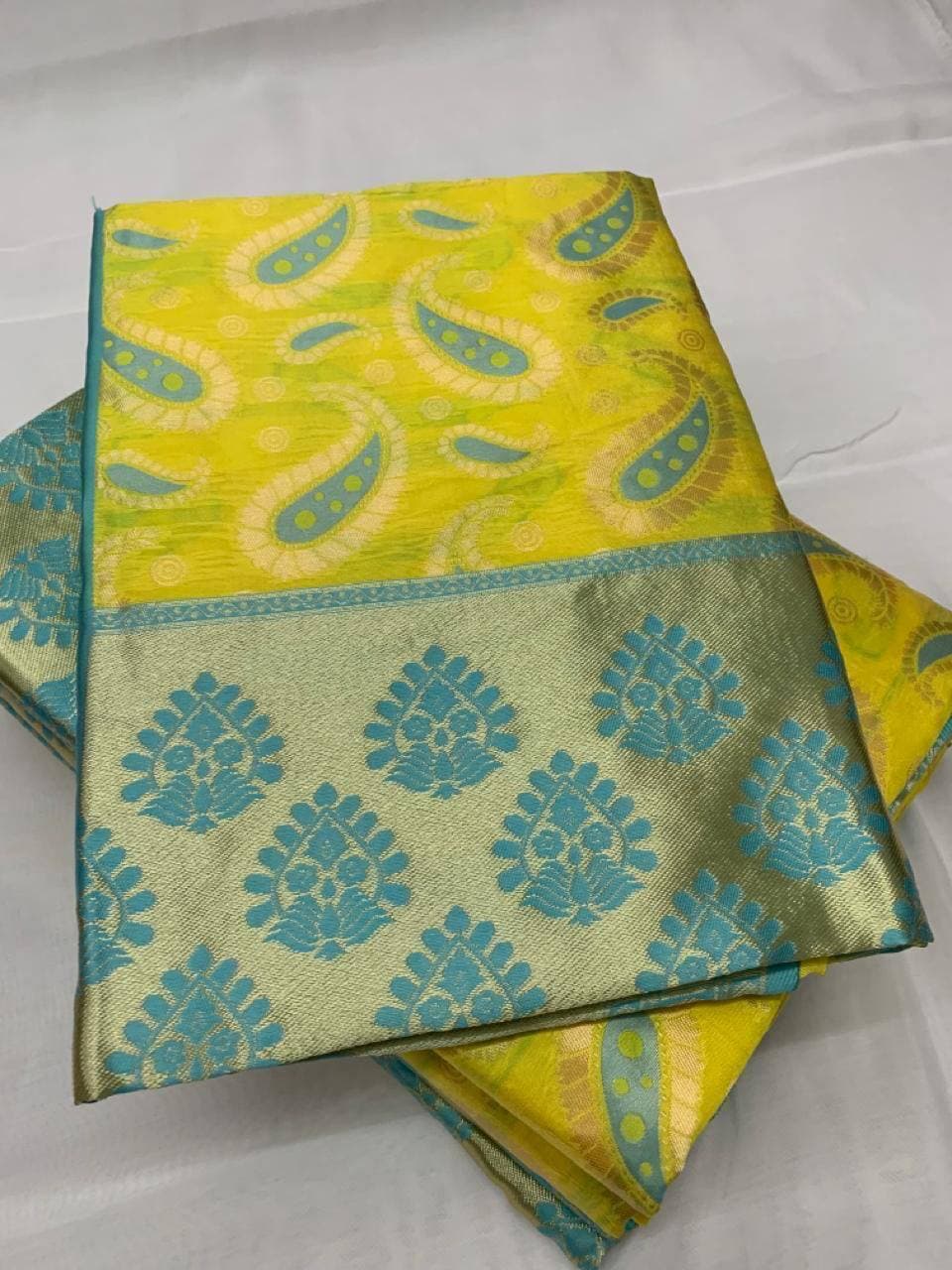 Yellow Lichi Silk Banarasi Saree With Blouse