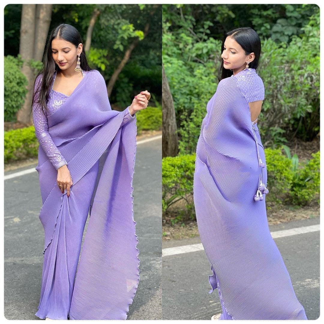 Lilac Purple Saree In Fox Georgette With Crush Pleated