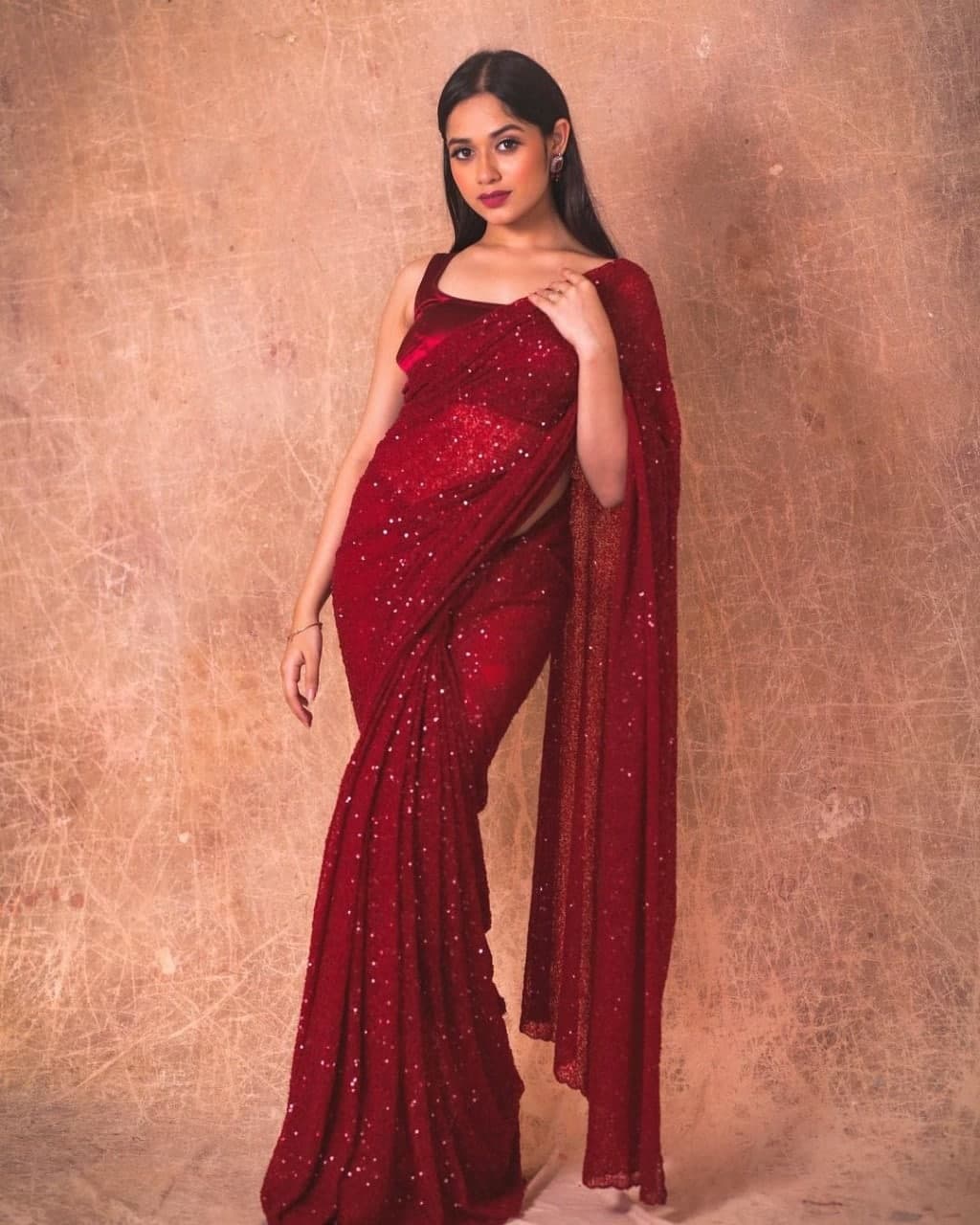 Red Saree In Georgette Silk With Sequence Work
